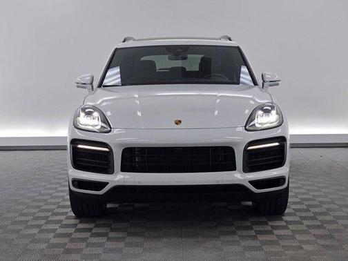 2023 Porsche Cayenne E-Hybrid S