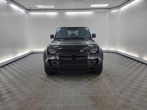2020 Land Rover Defender 110 SE