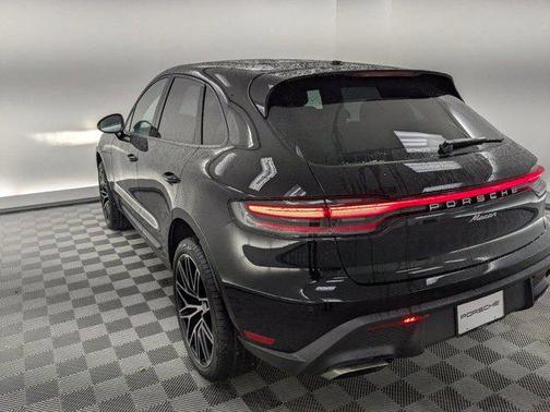 Jet Black Metallic 2026 Porsche Macan Macan