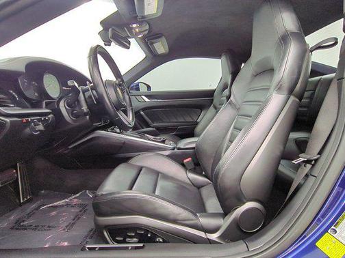 Gentian Blue Metallic 2021 Porsche 911 Turbo S