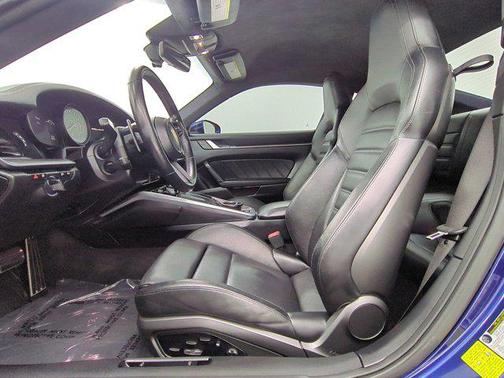 Gentian Blue Metallic 2021 Porsche 911 Turbo S