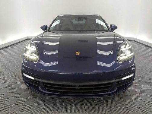 2020 Porsche Panamera 4