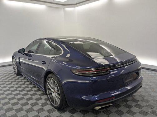 2020 Porsche Panamera 4
