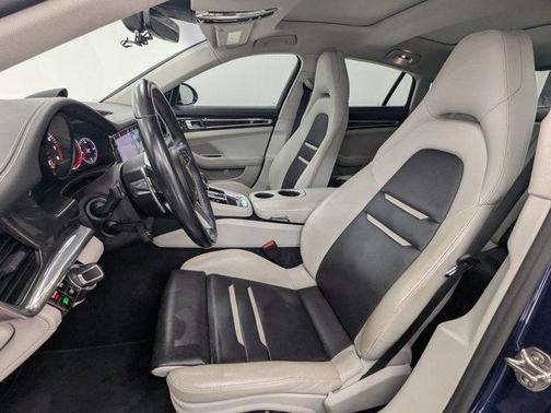 2020 Porsche Panamera 4