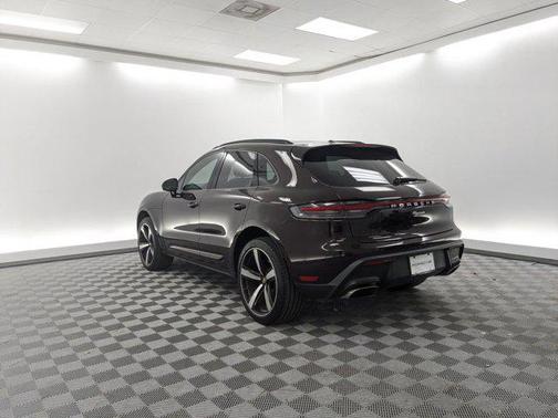 2024 Porsche Macan AWD