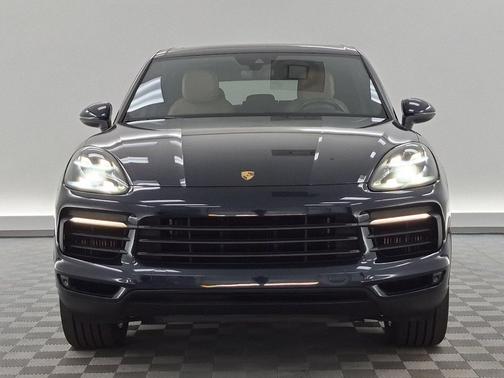 Moonlight Blue Metallic 2019 Porsche Cayenne Cayenne
