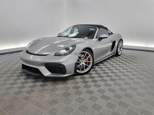 2022 Porsche 718 Spyder Roadster