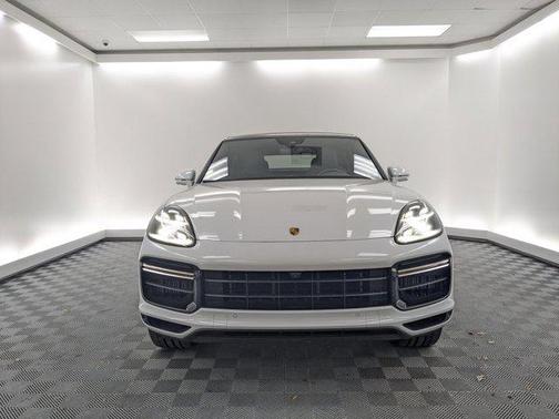2023 Porsche Cayenne Turbo