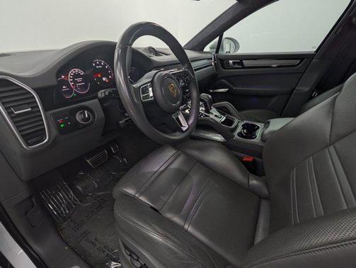 2023 Porsche Cayenne Turbo