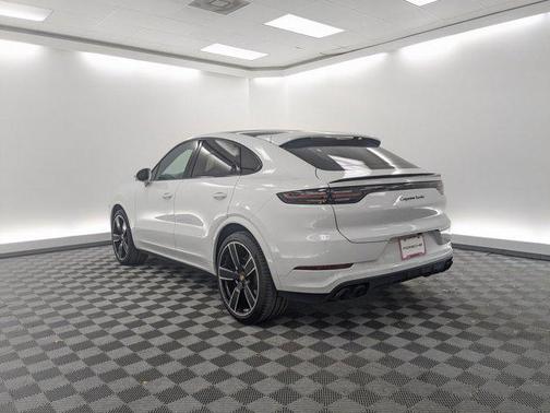 2023 Porsche Cayenne Turbo