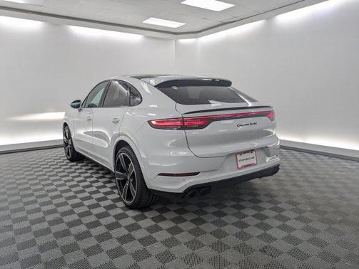 2023 Porsche Cayenne Turbo