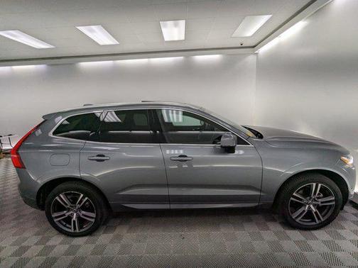 2018 Volvo XC60 T5 Momentum