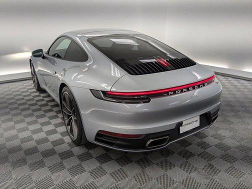 2021 Porsche 911 Carrera
