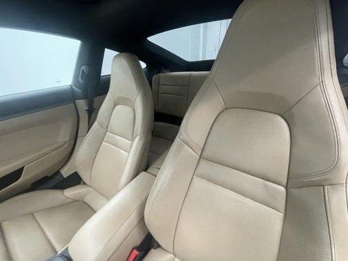 2021 Porsche 911 Carrera