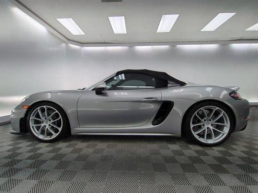 Silver/Gray 2022 Porsche 718 Spyder Roadster