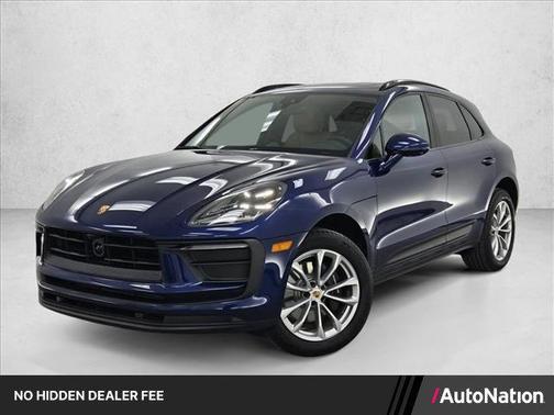 Gentian Blue Metallic 2026 Porsche Macan Macan