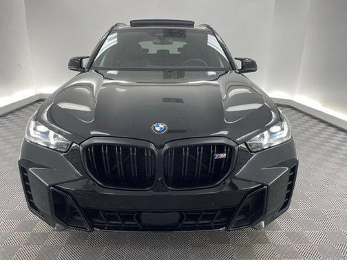 2024 BMW X5 M60i