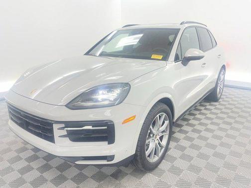 2024 Porsche Cayenne S