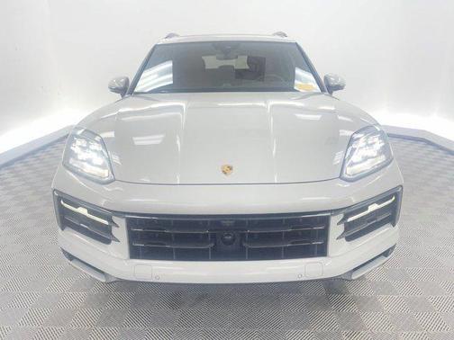 2024 Porsche Cayenne S