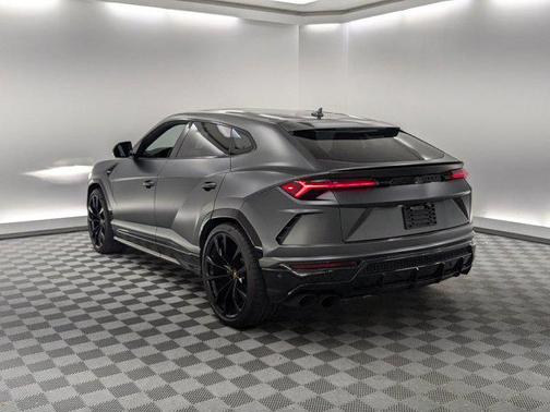 2019 Lamborghini Urus AWD