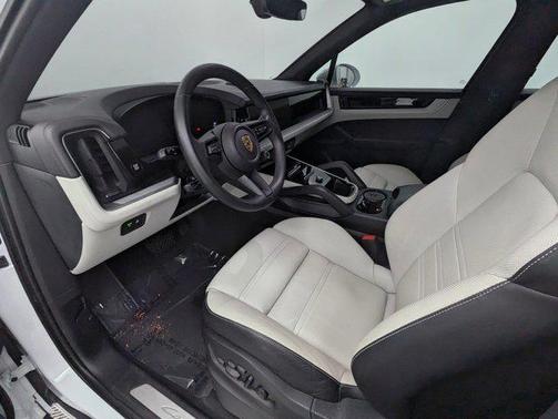 2024 Porsche Cayenne AWD