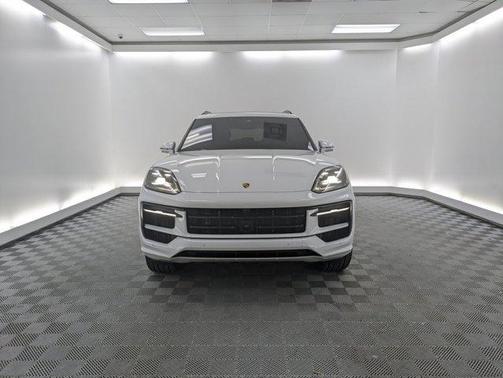 2024 Porsche Cayenne AWD