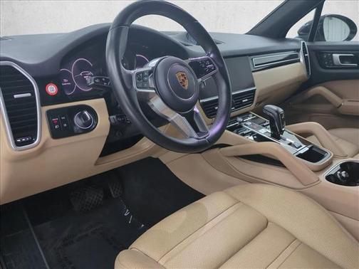 Moonlight Blue Metallic 2023 Porsche Cayenne Platinum Edition
