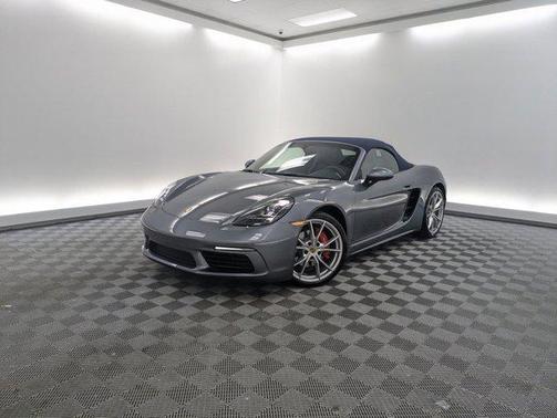 2025 Porsche 718 Boxster S