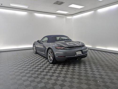 2025 Porsche 718 Boxster S