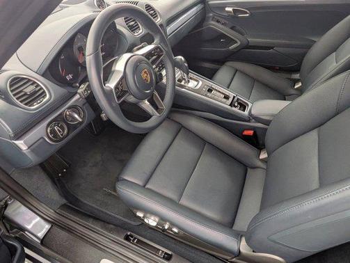 2025 Porsche 718 Boxster S