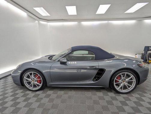 2025 Porsche 718 Boxster S
