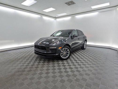 2026 Porsche Macan AWD