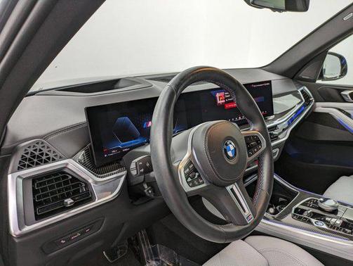 2024 BMW X5 M60i