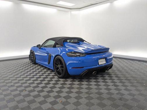 2025 Porsche 718 Spyder RS