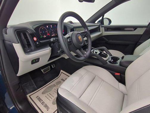 2025 Porsche Cayenne Cayenne