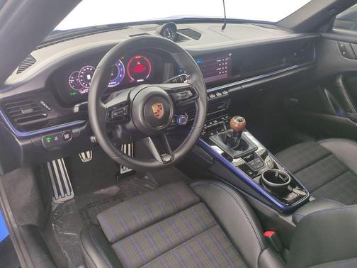 Lugano Blue 2026 Porsche 911 Carrera T