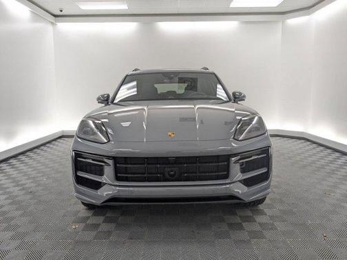 2026 Porsche Cayenne GTS