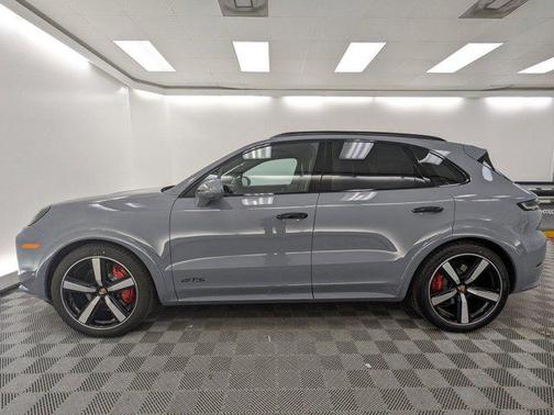 2026 Porsche Cayenne GTS