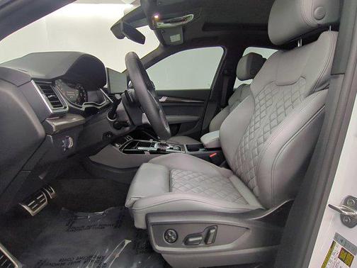 Glacier White Metallic 2025 Audi SQ5 3.0T Premium Plus