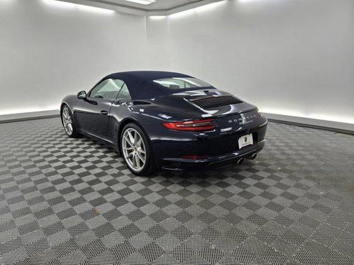 2017 Porsche 911 Carrera