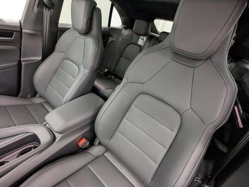 Ice Grey Metallic 2026 Porsche Macan Macan Electric