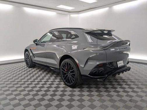 2023 Aston Martin DBX 707