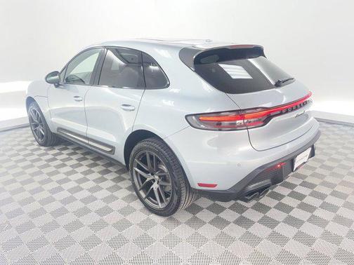 2023 Porsche Macan T