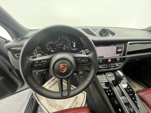 2023 Porsche Macan T