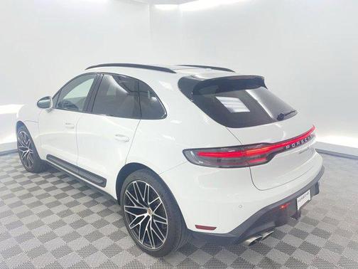 2023 Porsche Macan S
