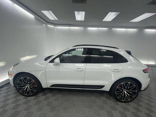 2023 Porsche Macan S