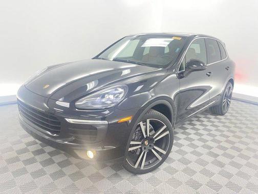 2016 Porsche Cayenne Cayenne
