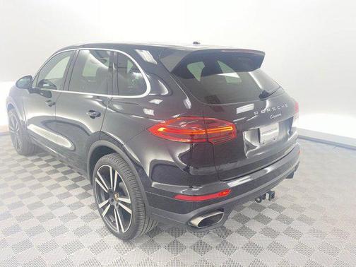 2016 Porsche Cayenne Cayenne