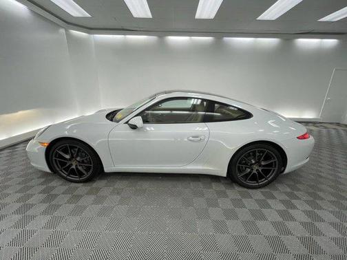 2015 Porsche 911 Carrera