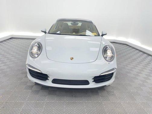 2015 Porsche 911 Carrera